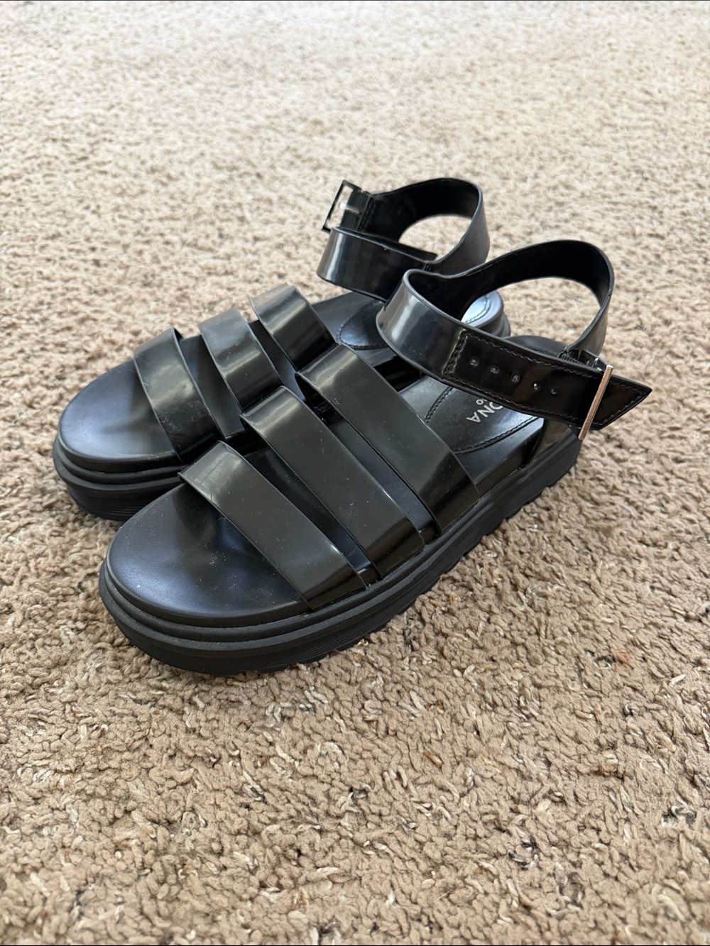 Platform sandals
